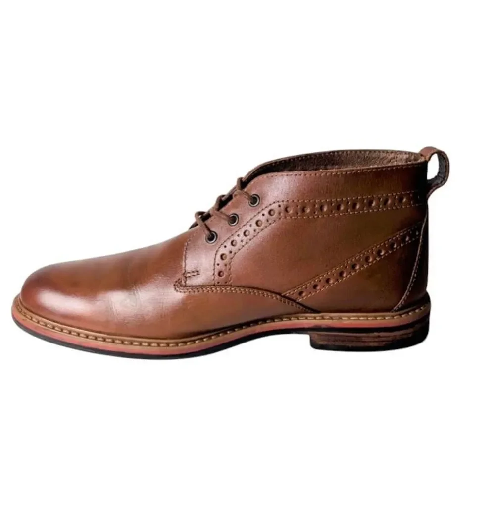 BOSTONIAN Melshire Plain Toe Lace-Up Chukka Boot Size 10M